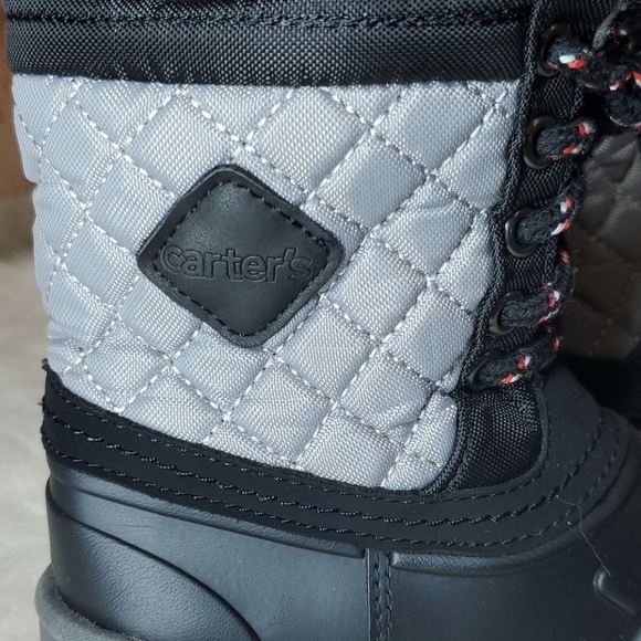 Carter's kids ran and winter boots - Picture 5 of 9